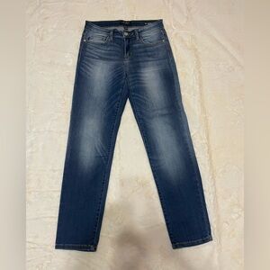 Judy Blue Relaxed Fit Skinny Leg Jean Size 7/28